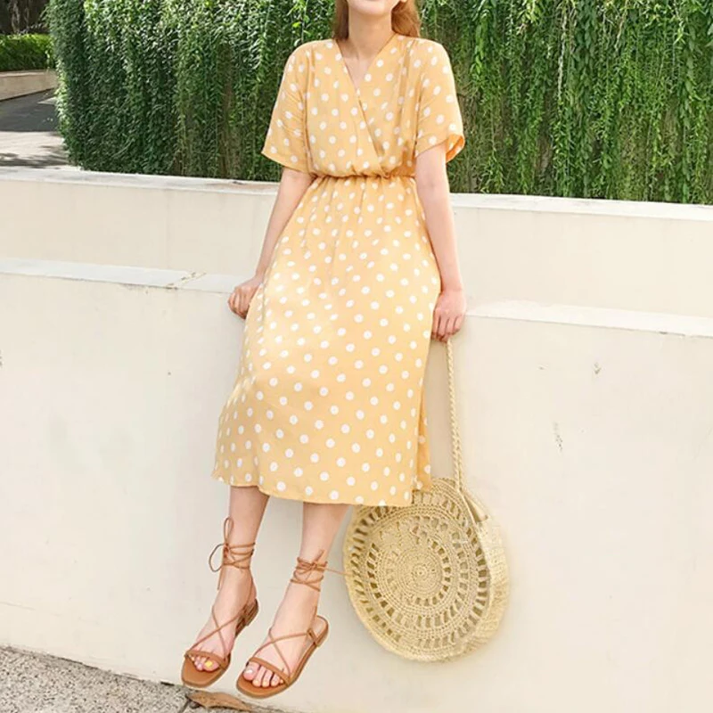 Summer Round Straw Bag Women Woven Rattan Beach Bag Hot New Shoulder Bag Circle Hollow Out Handle Bag Casual Shopper Tote Pouch