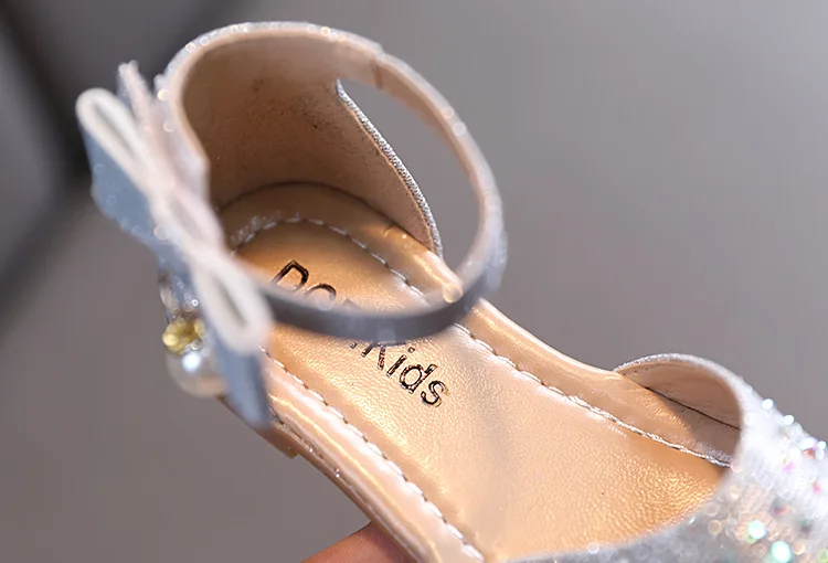 Elegant Girl Leather Shoes Sweet Fashion Bowknot Kids Causal Flat Sandals Korean Style Rhinestone Children Princess Single Shoes