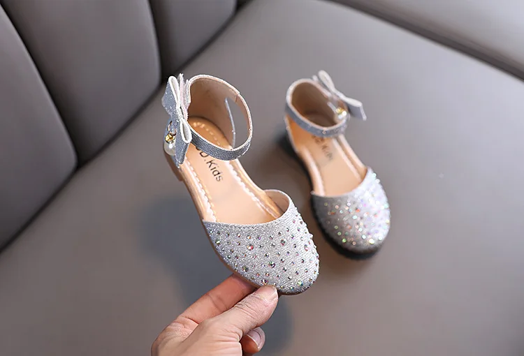 Elegant Girl Leather Shoes Sweet Fashion Bowknot Kids Causal Flat Sandals Korean Style Rhinestone Children Princess Single Shoes