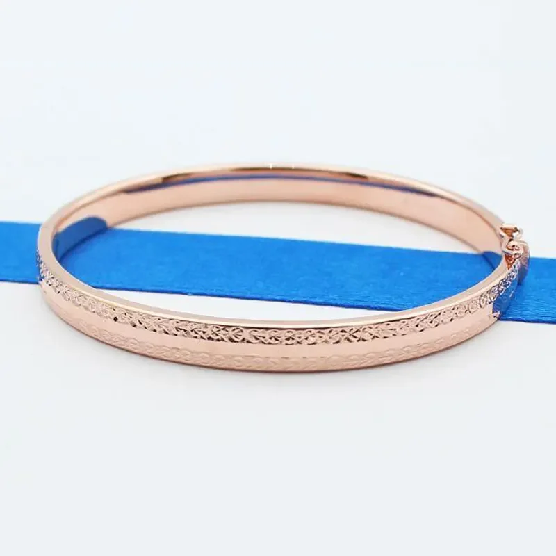 Plated 14K Rose Gold Shiny Geometric Charm Bracelet for Women Classic Design Charm Engagement Jewelry