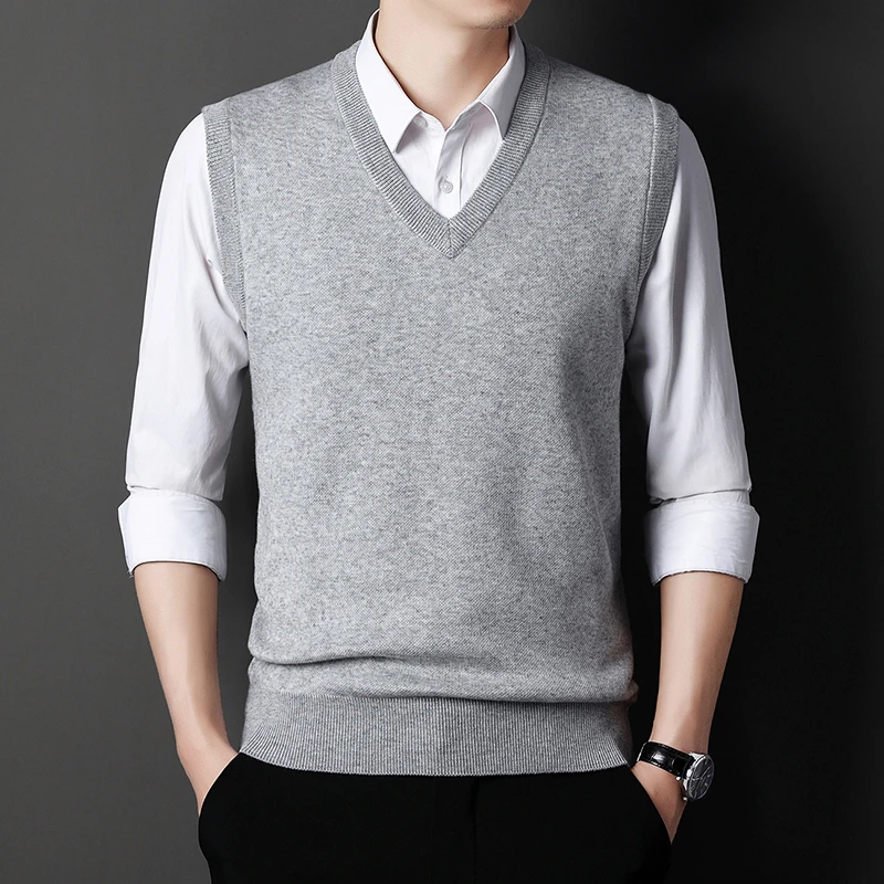 Men's Solid Color Sweater Vest Casual Fashion Warm Top for All Seasons Comfortable Breathable Layering Essential
