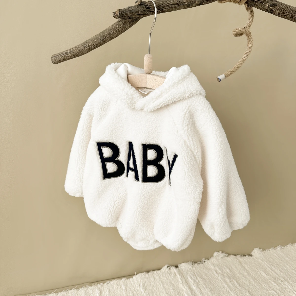 INS 2023 Winter Baby Boys Soft Fleece Hoodie Pullover Romper Letter Baby Clothes Baby Girls Fake Fur Toddler Lambswool Romper