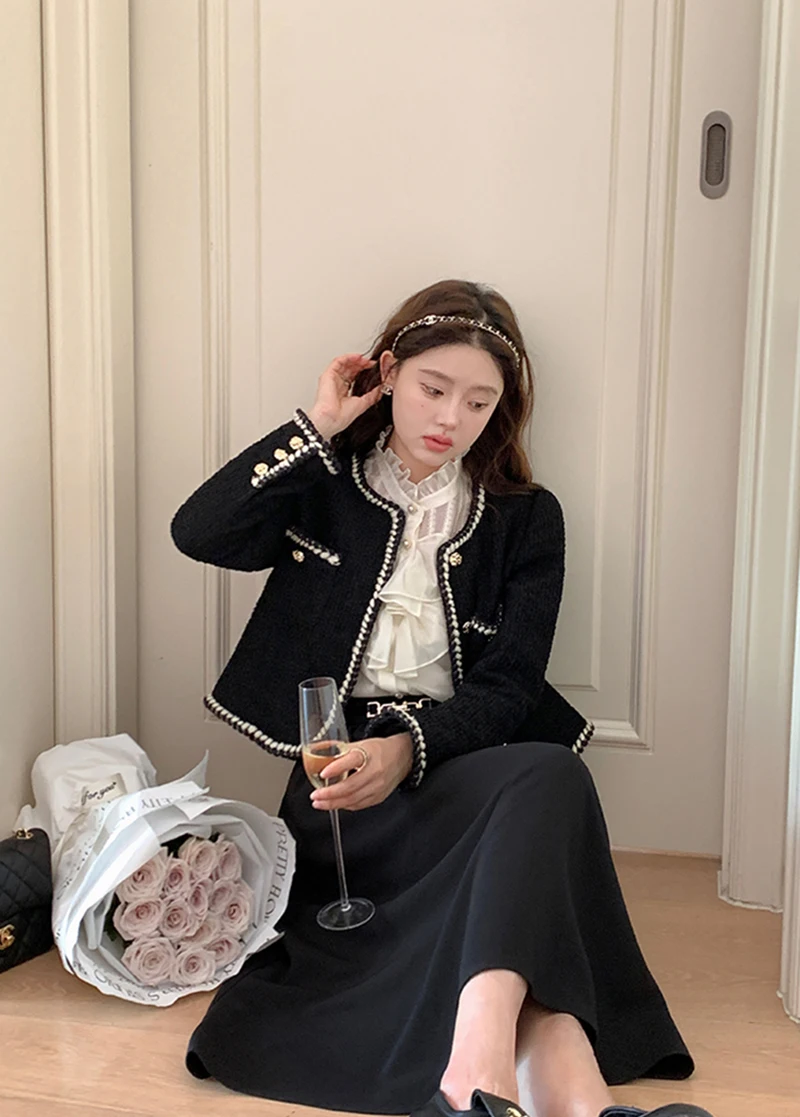 Vintage Cropped Tweed Jackets Women Elegant Black Thicken Coat Korean Single Breasted Blazer Casual Warm Short Outerwear Tops