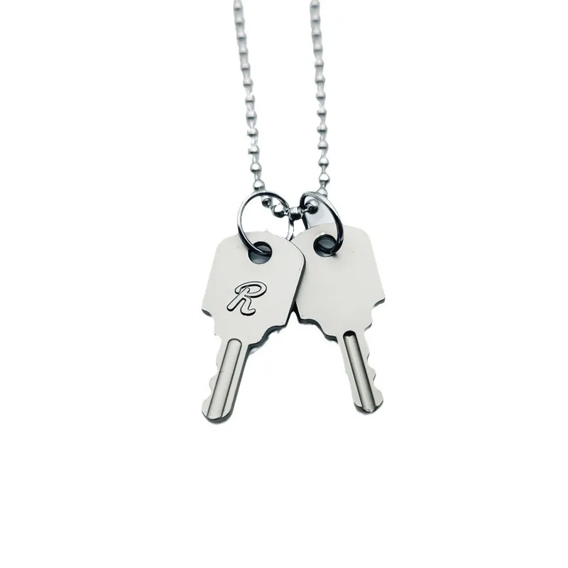 Unique design novel shape glossy and Simpli silvery keylock men pendant charms black border letter R necklace gentleman's jewelr