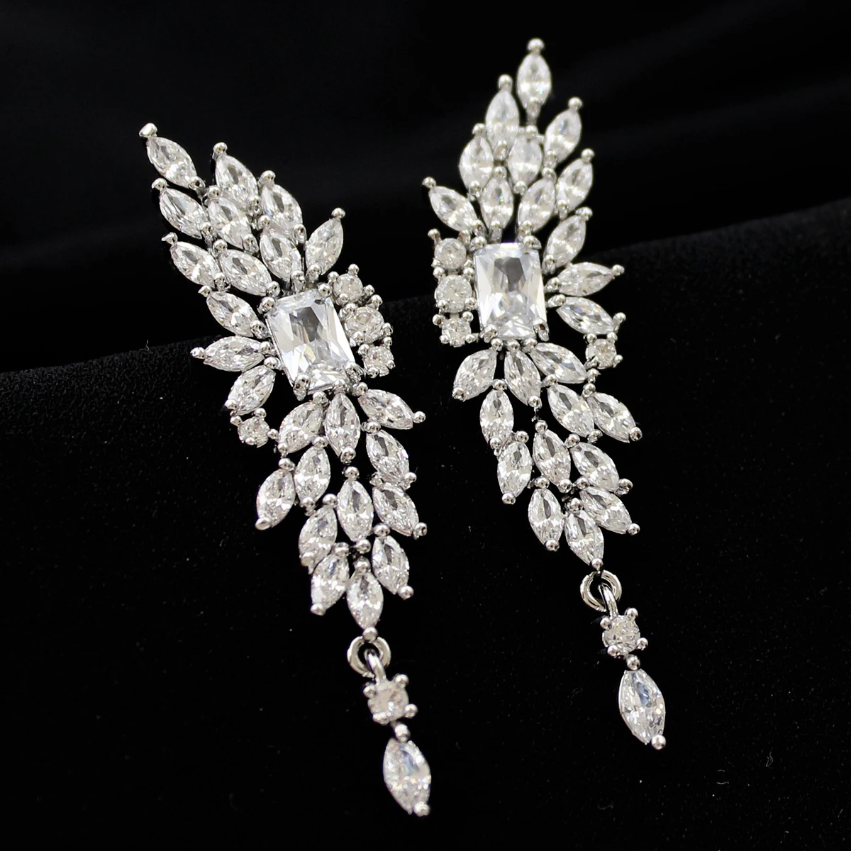 Luxury Jewelry Stud Earrings Cubic Zirconia Half Round Fanshaped Radial Stud Earrings Birthday Gift