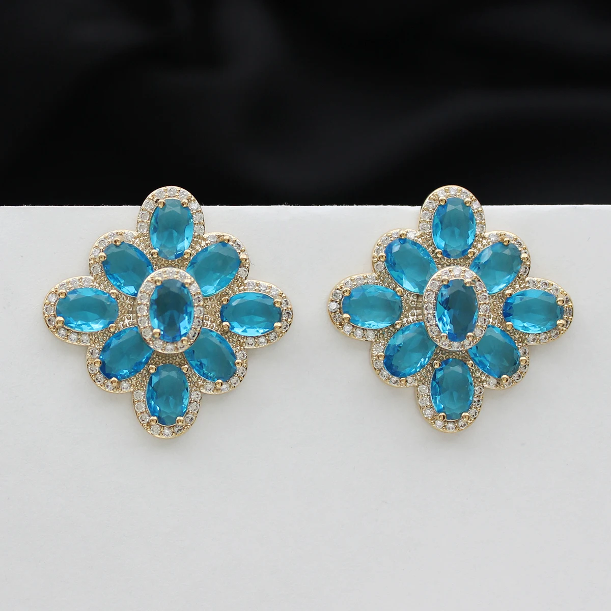 Luxury Jewelry Stud Earrings Cubic Zirconia Half Round Fanshaped Radial Stud Earrings Birthday Gift