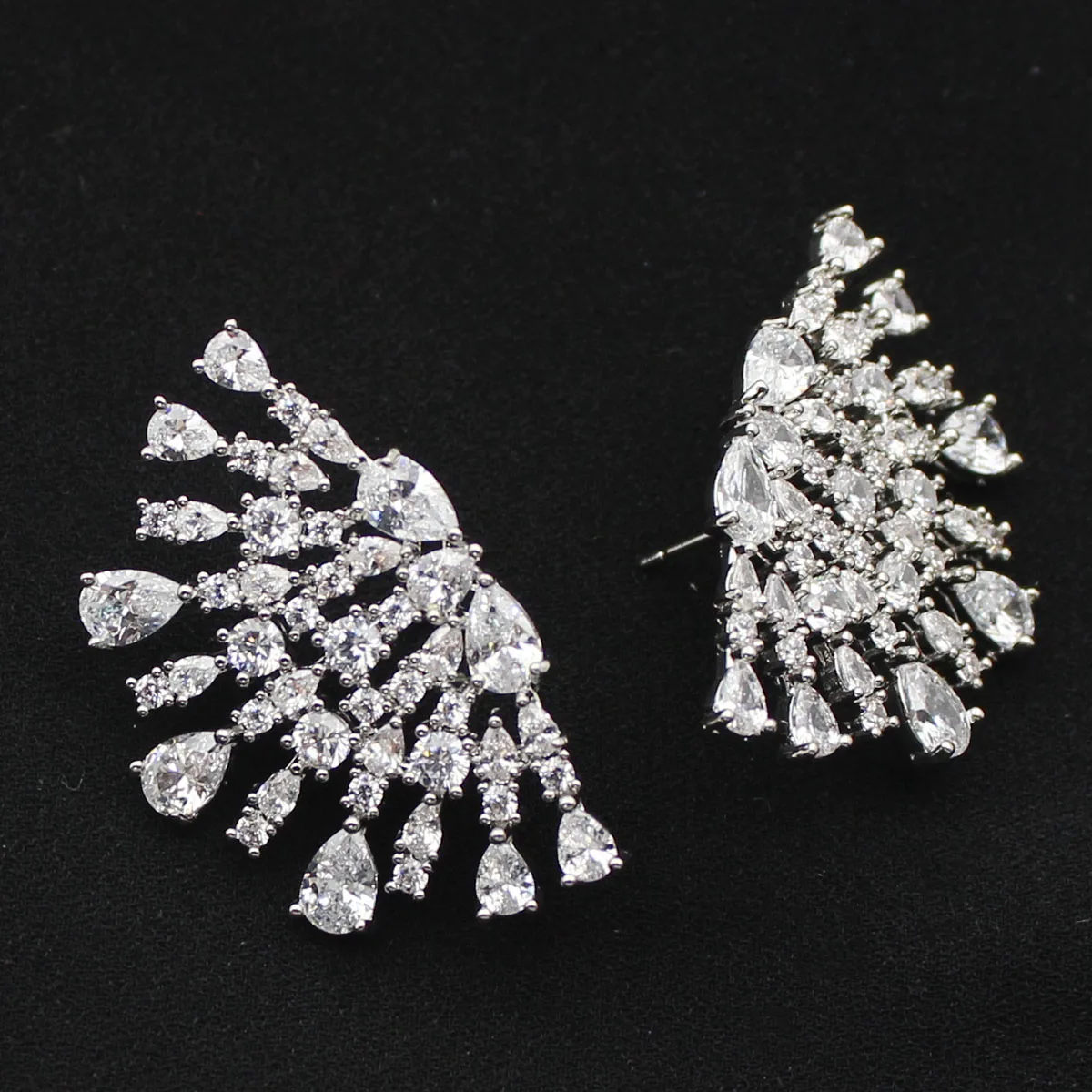 Luxury Jewelry Stud Earrings Cubic Zirconia Half Round Fanshaped Radial Stud Earrings Birthday Gift