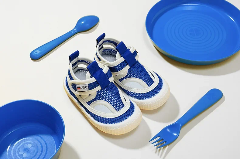Kids Sandals Children Summer Shoes Boys Girls Half Sandals Cut-outs Hollow Fashion Toe-capped Candy Color Soft Breathable 21-30