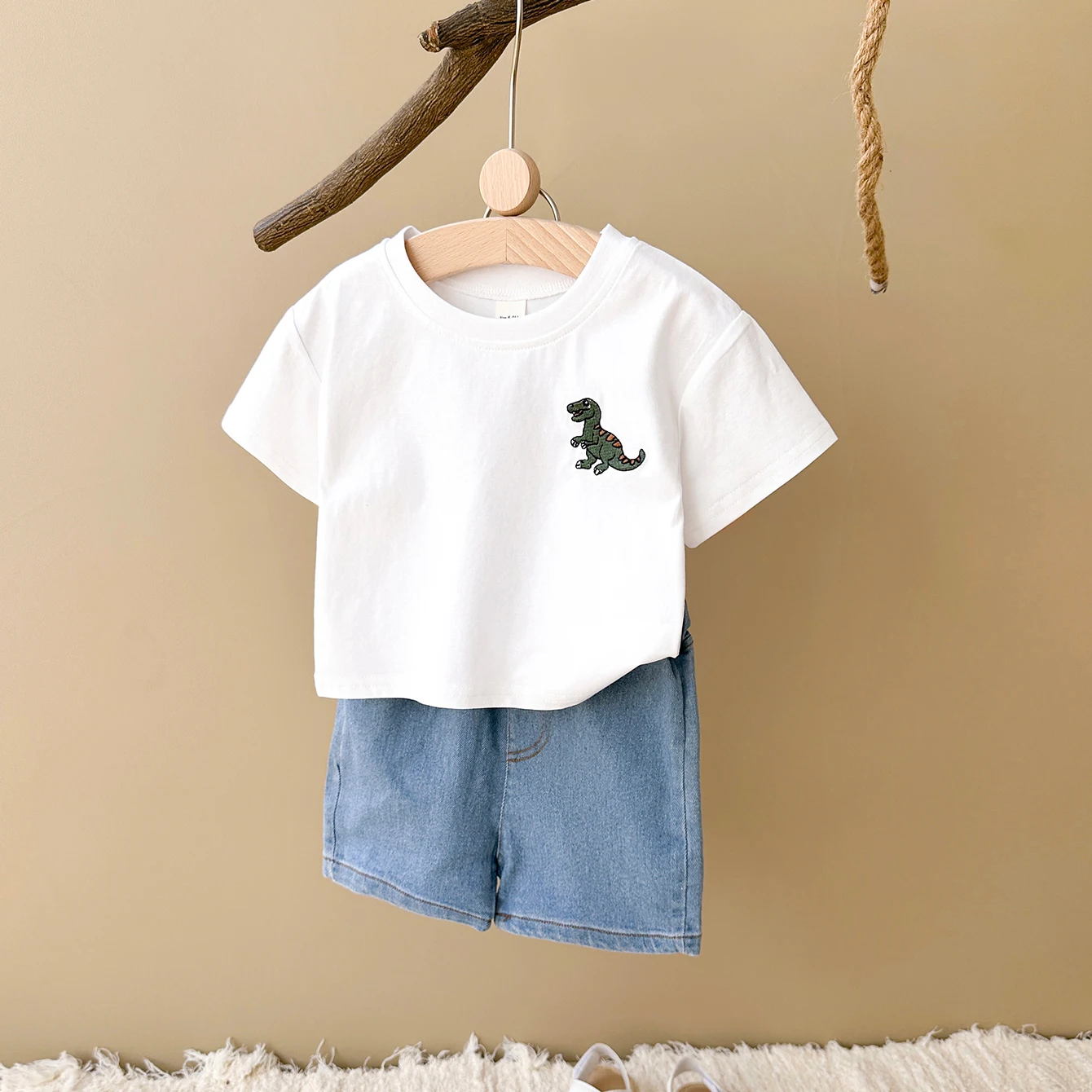 2024 Summer Boys Clothes Boys Girls Outfit Set Casual Leisure Dinosaur Embroidered T-shirt+denim Shorts 2PCS for 0-3Y Childrens