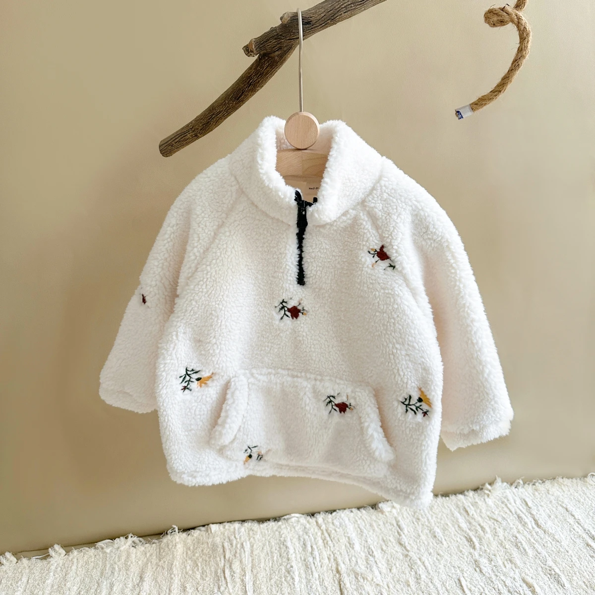 New Baby Girls Winter Coats Fake Lamb Wool Fur Warm Embroider Zippered Jacket Kids Coat Jackets Children Clothes Overcoats