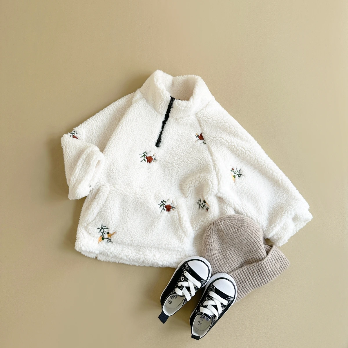 New Baby Girls Winter Coats Fake Lamb Wool Fur Warm Embroider Zippered Jacket Kids Coat Jackets Children Clothes Overcoats