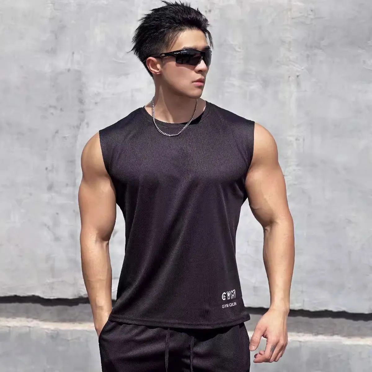 Summer men fitness T-shirt training sport vest ventilate basketball undershirt sleeveless quick drying running tank top men tops