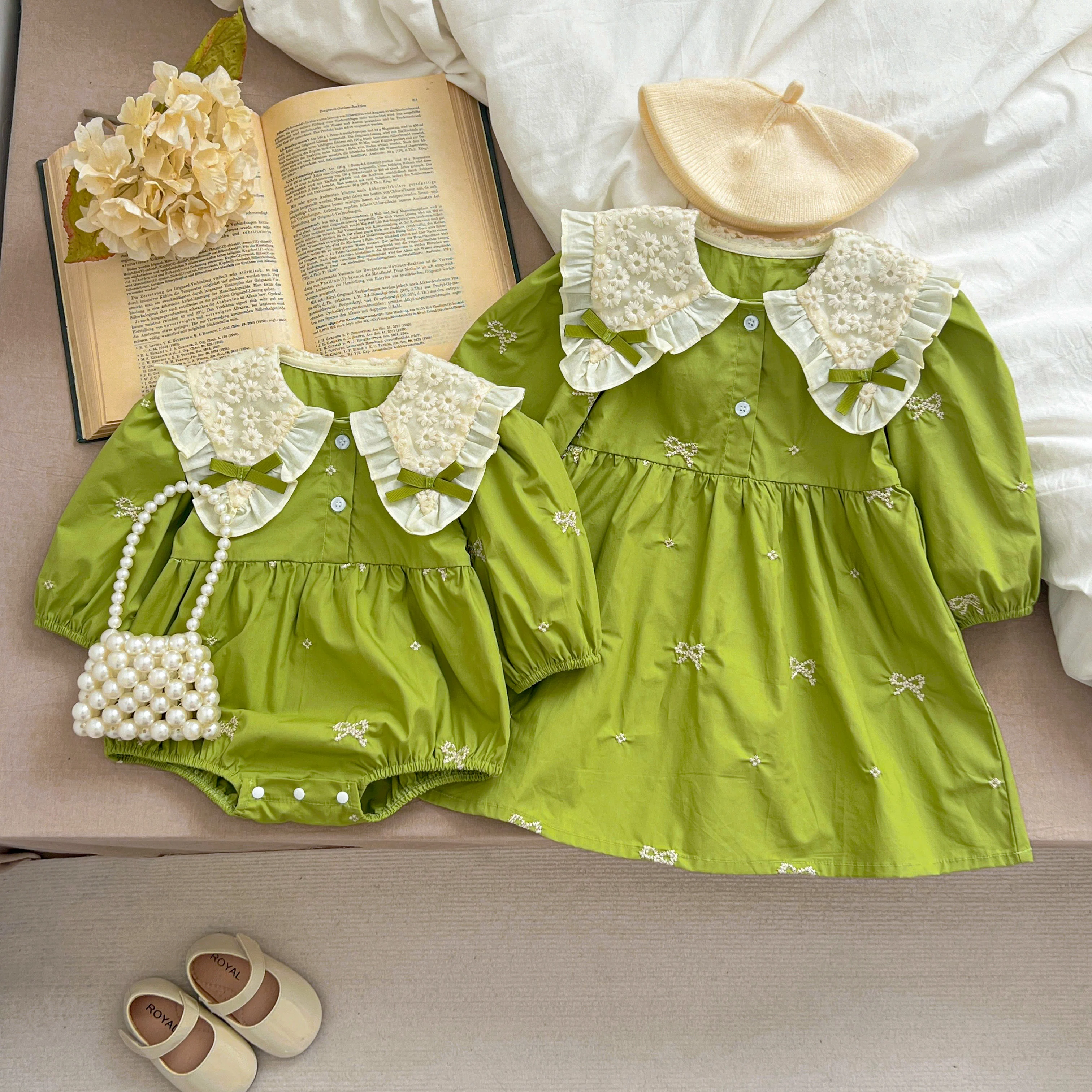 Sisters Clothes Infant Baby Girls Lace Collar Dress Rompers Kids Baby Girls Embroider Bow Princess Dress Family Clothes Rompers