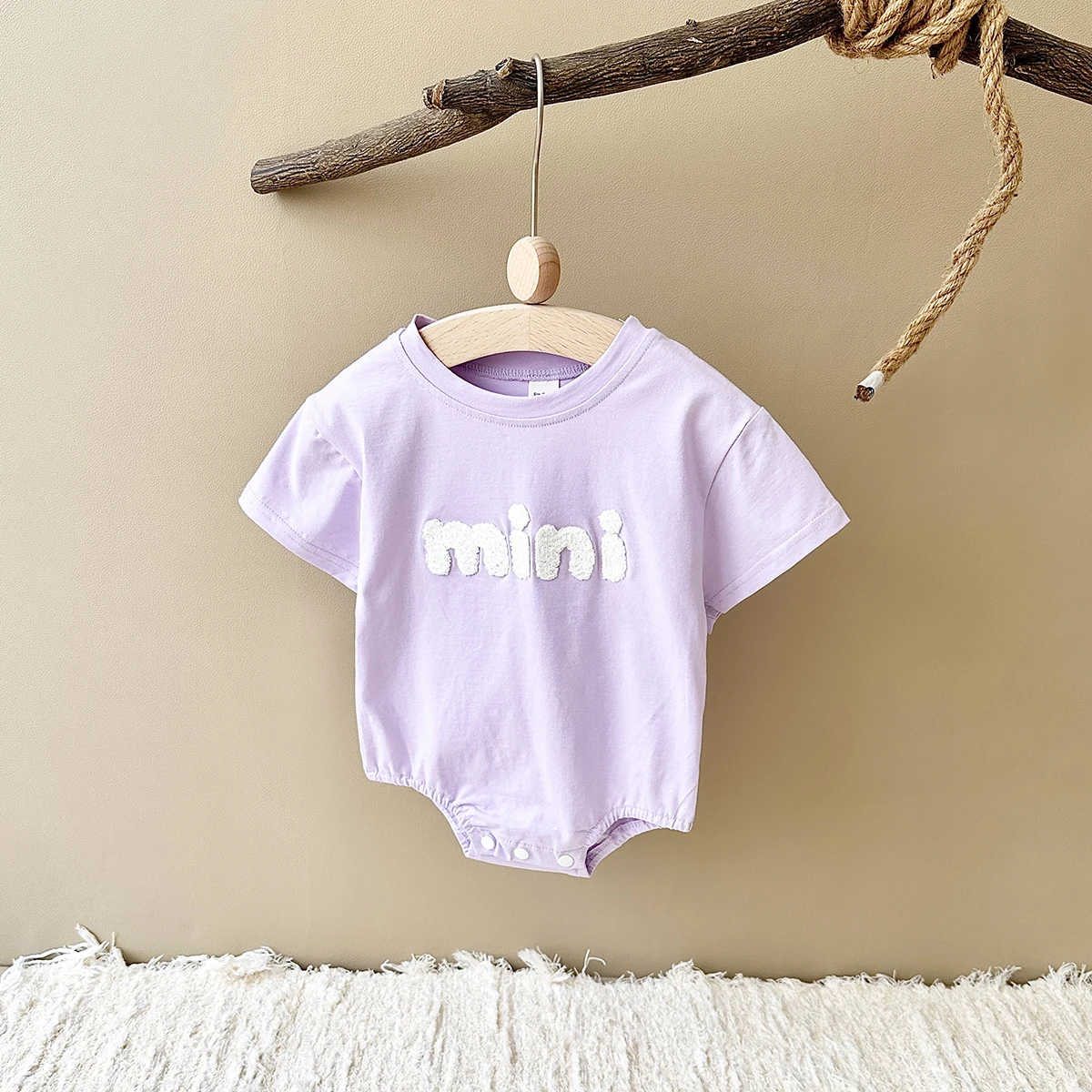 INS Summer Baby Bodysuit Newborn Clothing Boys Girls Cotton Triangle Romper Plush Letter Short Sleeve Infant 0-18M