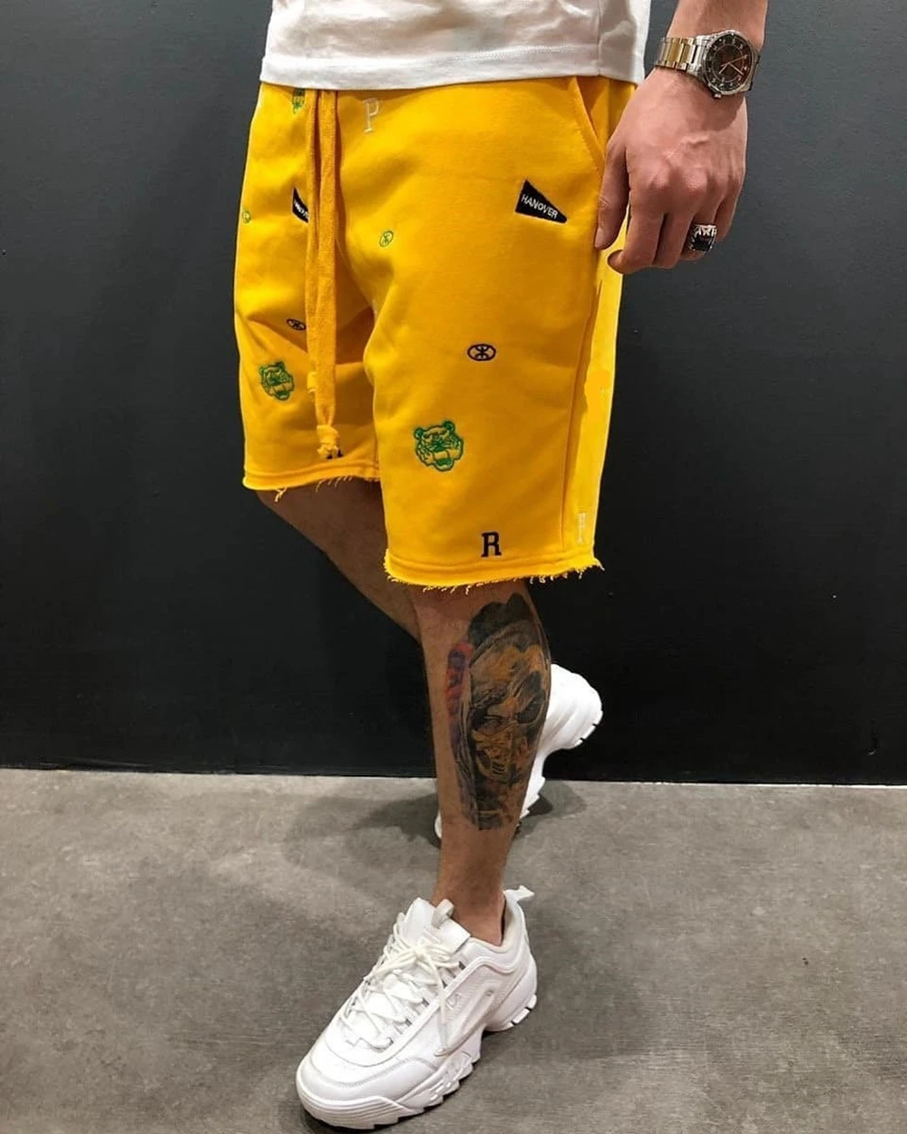 Mens Skinny Cotton Sporting Running Shorts Streetwear Bodybuilding Embroidered Fitness Short pants Jogger Gyms sport Shorts