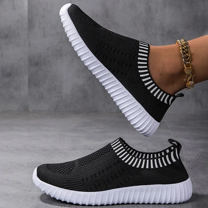 Women Flats Shoes Slip-on Fashion Breathable Walking Mesh Casual Shoes Sneakers Women Gym Vulcanized Tenis Shoes Female Footwear