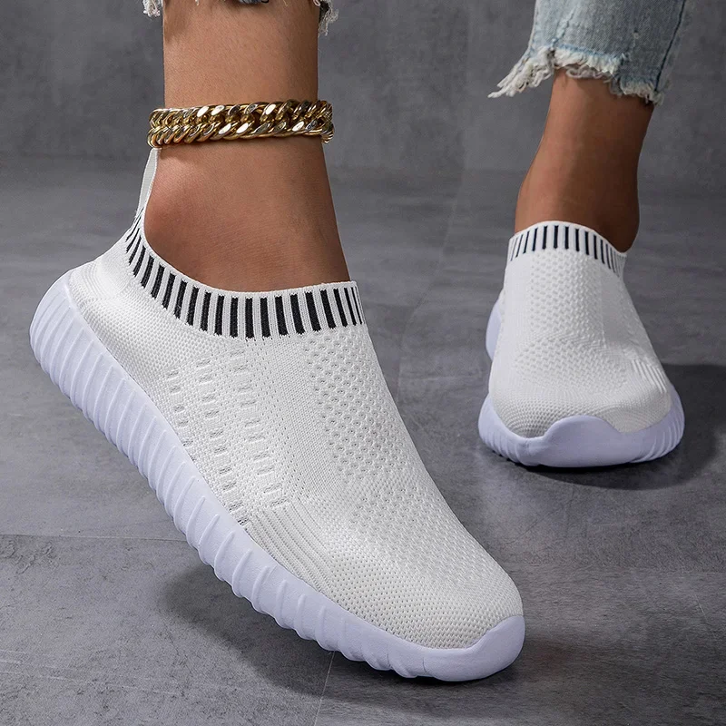 Women Flats Shoes Slip-on Fashion Breathable Walking Mesh Casual Shoes Sneakers Women Gym Vulcanized Tenis Shoes Female Footwear
