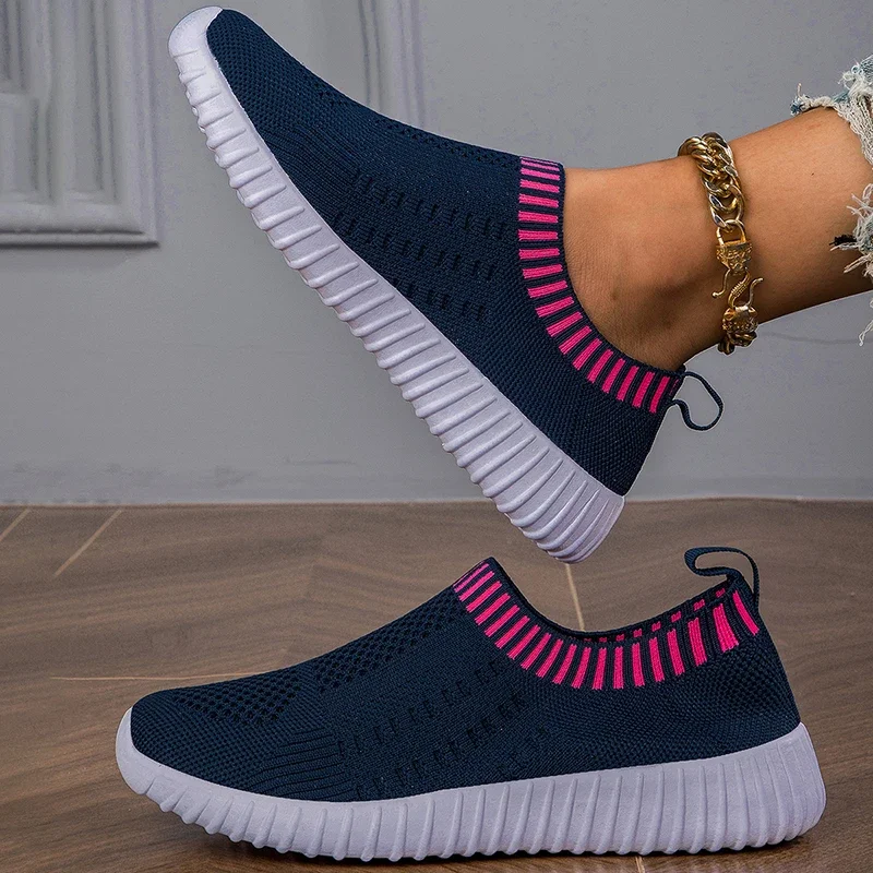 Women Flats Shoes Slip-on Fashion Breathable Walking Mesh Casual Shoes Sneakers Women Gym Vulcanized Tenis Shoes Female Footwear