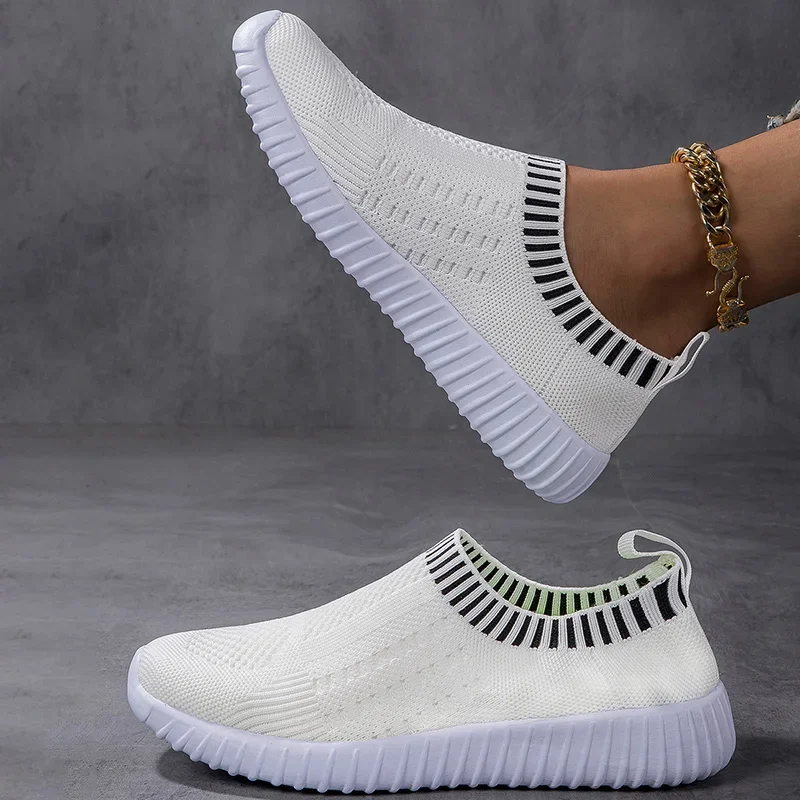 Women Flats Shoes Slip-on Fashion Breathable Walking Mesh Casual Shoes Sneakers Women Gym Vulcanized Tenis Shoes Female Footwear