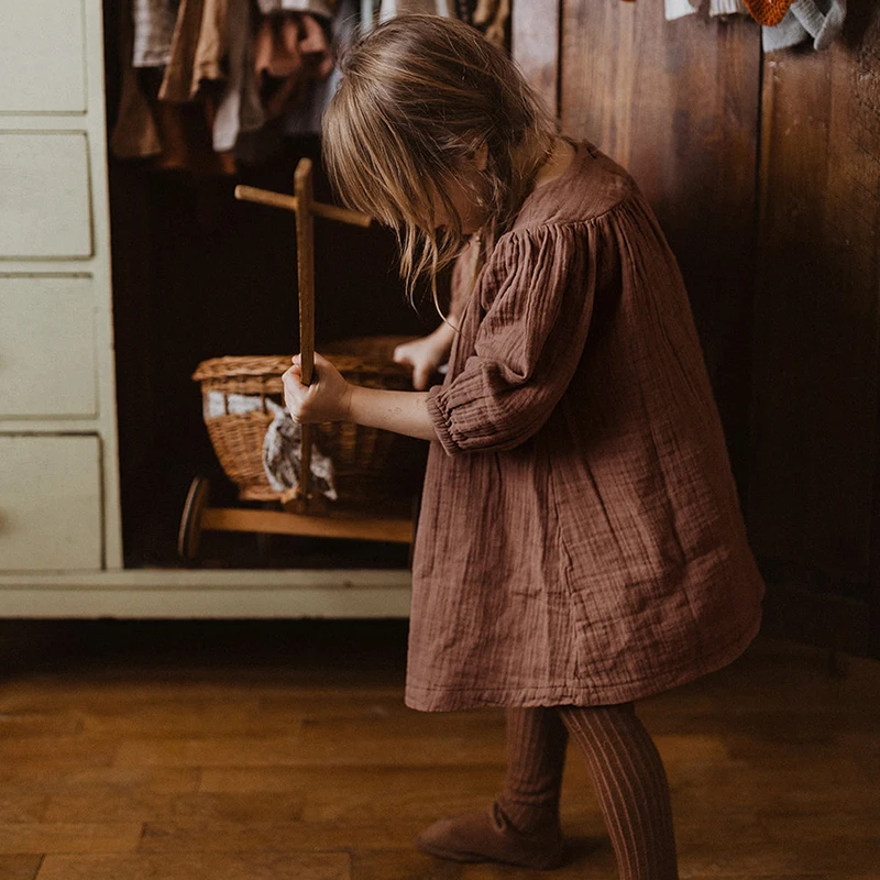French Round Neck Pleated Cotton Crepe Muslin Dress Girls 2026 Autumn New Casual Loose Retro Brown Children's Dresses