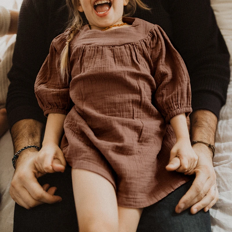 French Round Neck Pleated Cotton Crepe Muslin Dress Girls 2026 Autumn New Casual Loose Retro Brown Children's Dresses