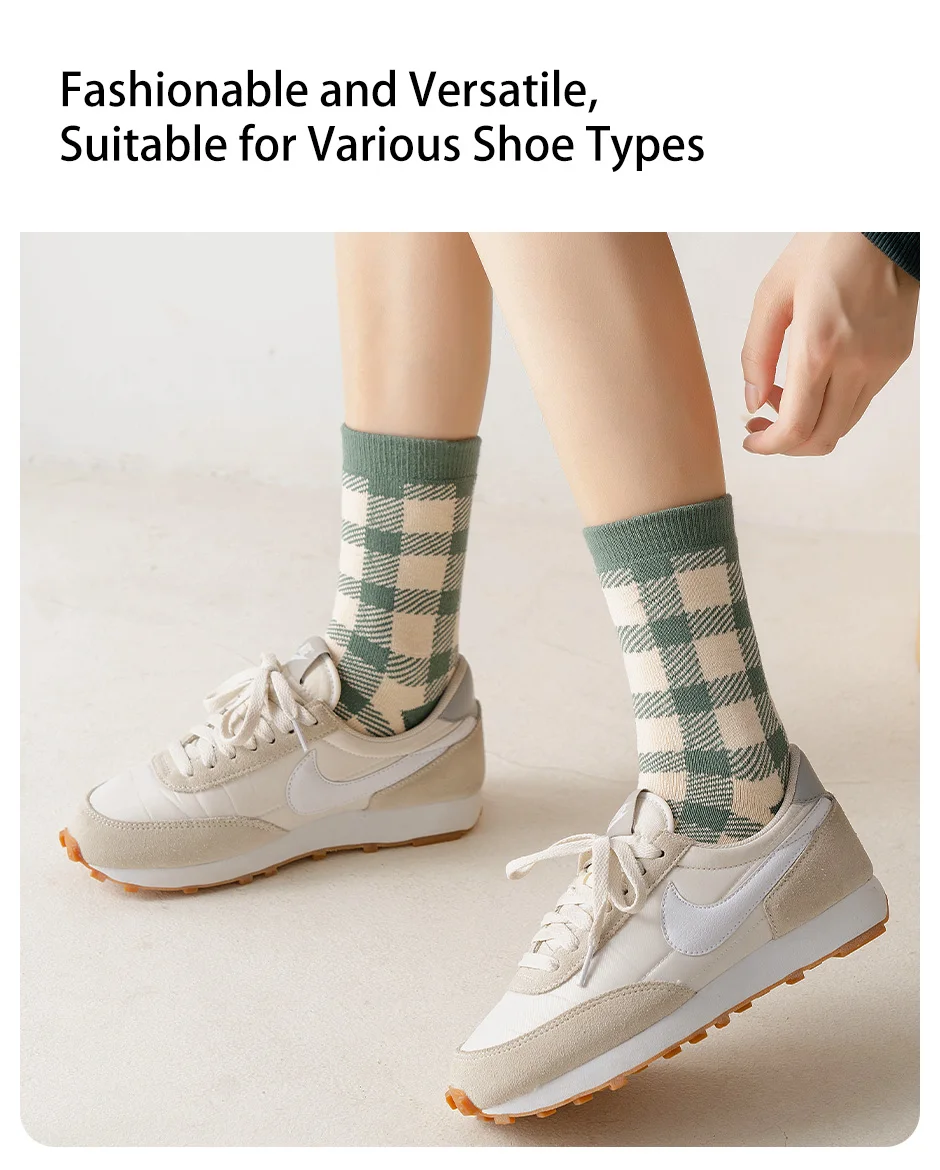 6 Pairs of Women's Autumn and Winter Cartoon Cute Flower Checkered Striped Sweet College Style Thick and Warm Looped Socks