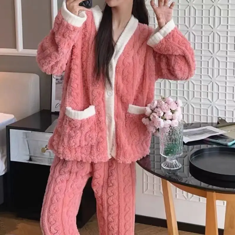 Leisure 2024 Autumn/Winter Women's Warm Velvet Pajamas Loose Round Neck Elastic Top Warm Wool Elastic Waist Tight Leg Pants Set