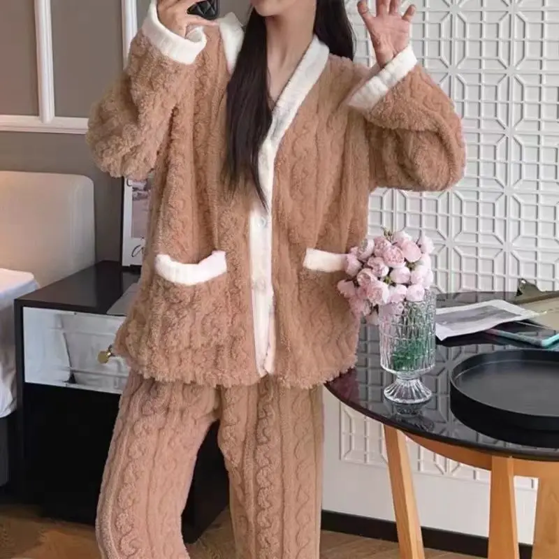 Leisure 2024 Autumn/Winter Women's Warm Velvet Pajamas Loose Round Neck Elastic Top Warm Wool Elastic Waist Tight Leg Pants Set
