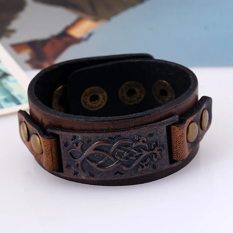 Retro Totem Pattern Cowhide Leather Buckled Wristband Bracelet For Men Handmade Adjustable Bracelet Punk Accessories Couple Gift