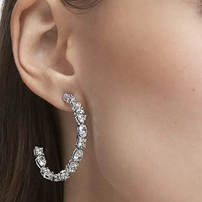 Huitan Luxury Paved Cubic Zirconia Big Circle Hoop Earrings for Women Silver Plated Modern Fashion Lady's Accessories OL Jewelry