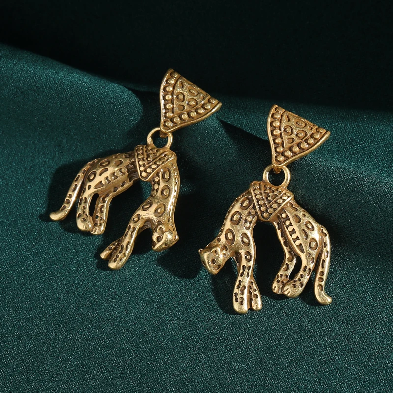 Antique Jewelry Pure Carved Leopard Gold Color Dangle Earrings for Woman Rhinestones Vintage Accessories Gold Color Korean New