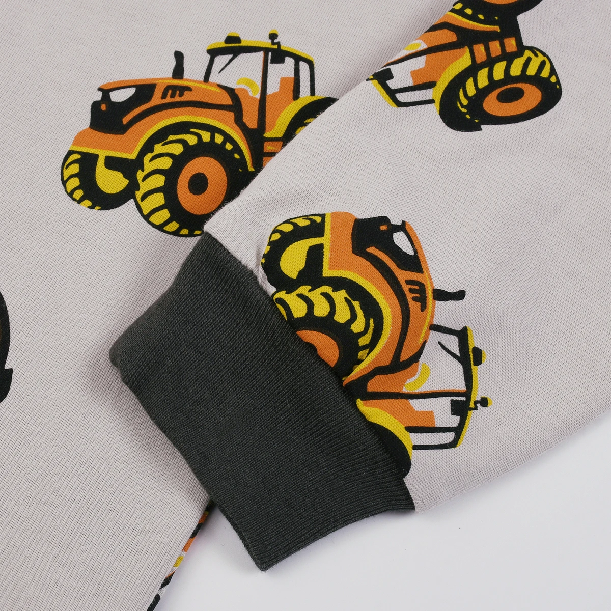 【Through 1615 Flame】Boys Truck Patterned Cotton Pajama Set, Casual Sporty Style, Suitable for Boys and Ages 2-9