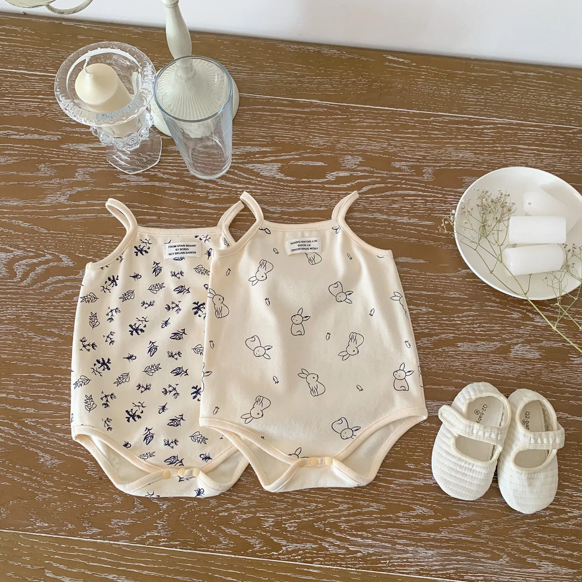 Ins summer baby sling triangle jumpsuit baby small vest sleeveless jumpsuit for toddlers and baby girls summer outdoor wear as a