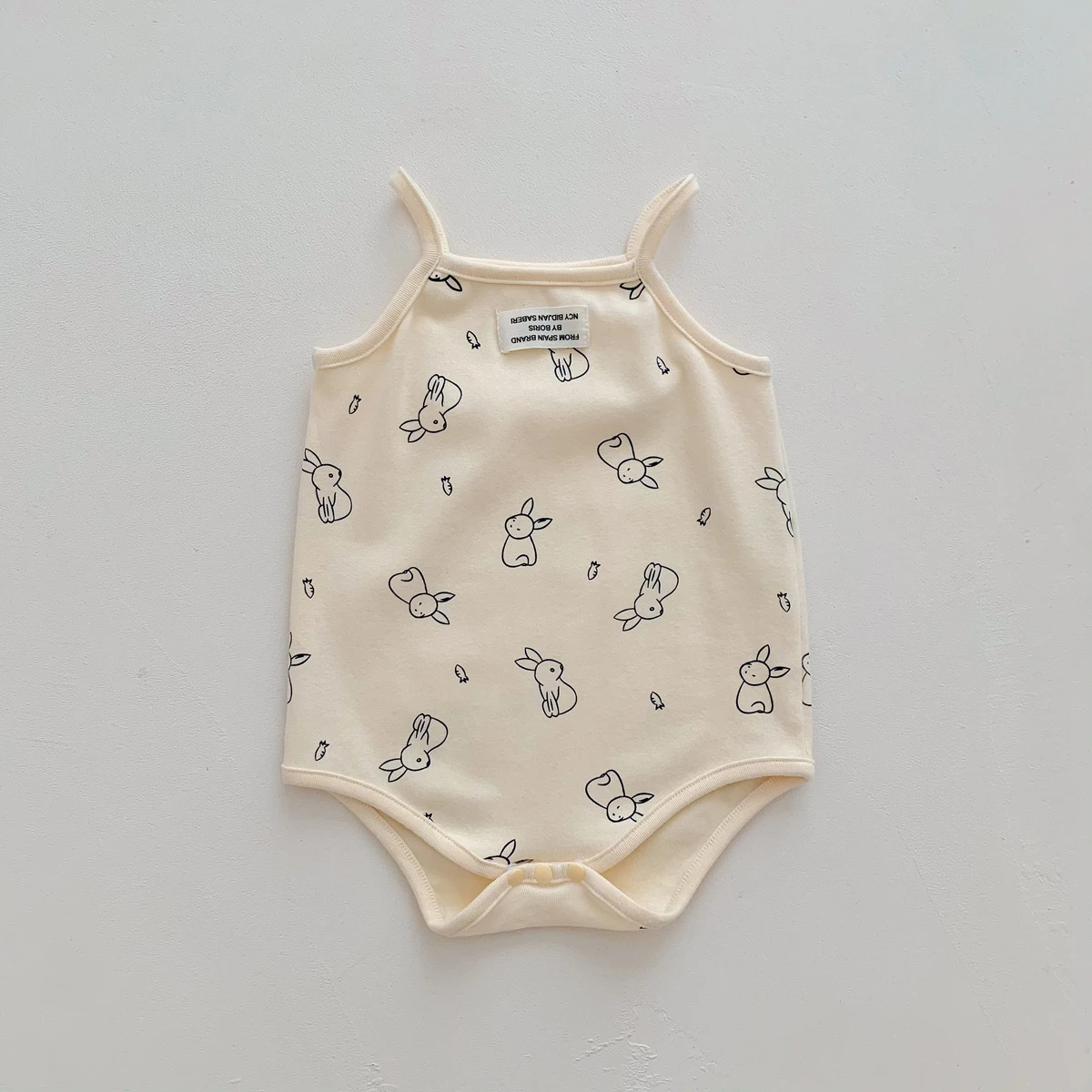 Ins summer baby sling triangle jumpsuit baby small vest sleeveless jumpsuit for toddlers and baby girls summer outdoor wear as a