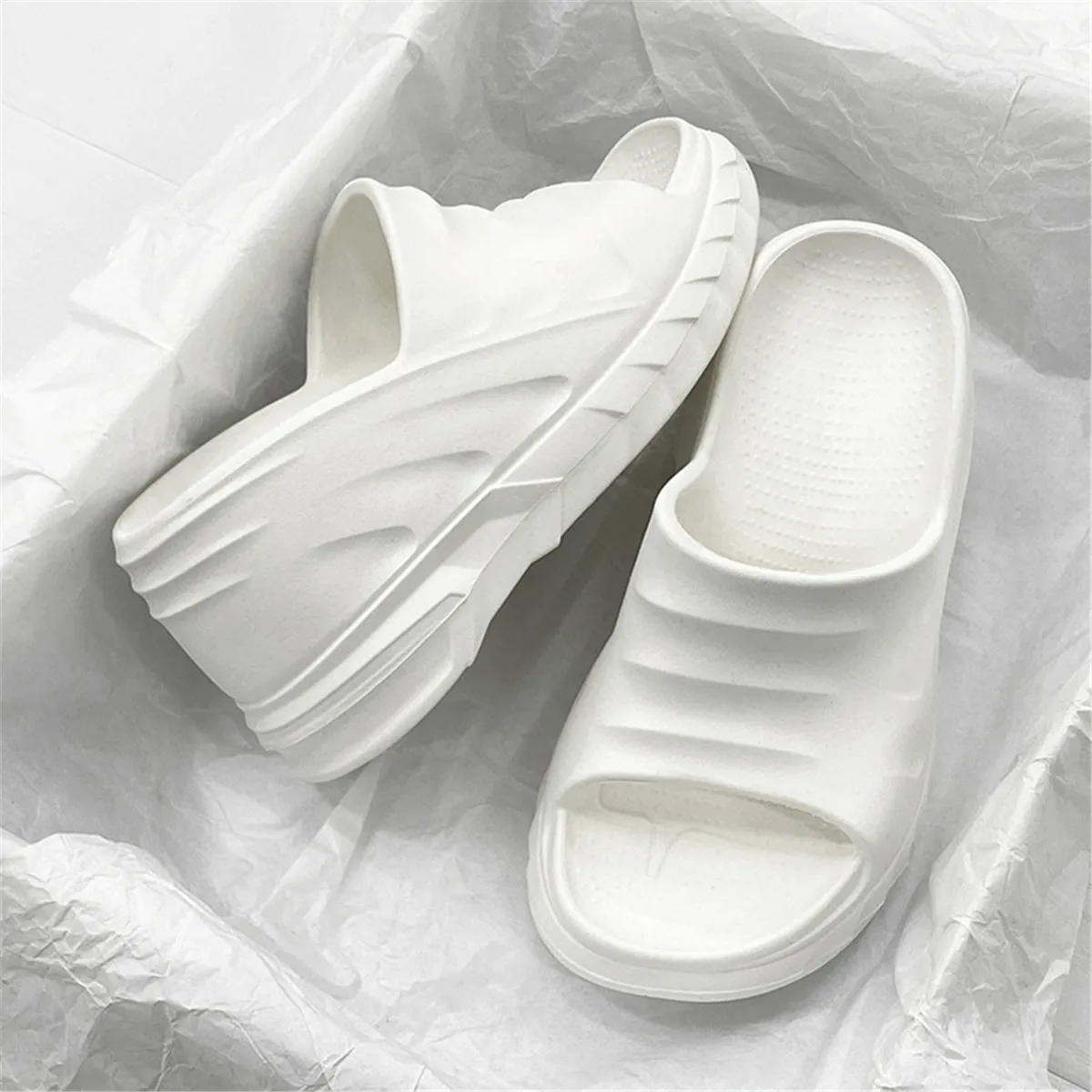 Women Fashion Summer 8 cm Chunky Sole Wedges Heels Flip Flops Casual Shoes Waterproof Taiwan Slippers Sexy Lady Sandals