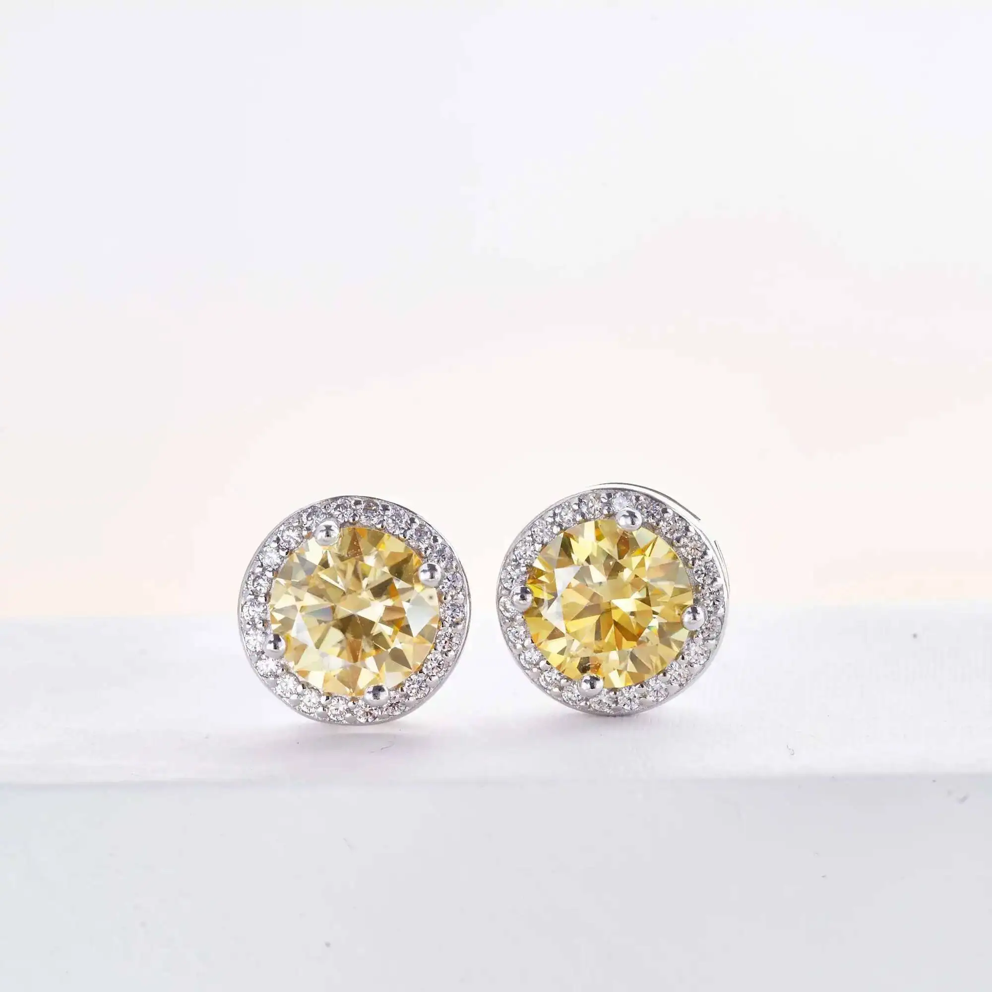 925 Sterling Silver D Color Moissanite Round Earrings Engagement Wedding Daily Work Party Travel Luxury Gift For Women Jewelry