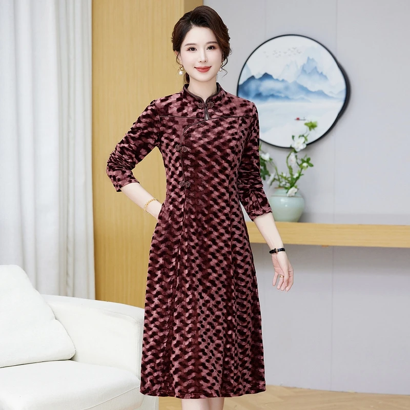 Gold Velvet Autumn Dress Long Sleeved Women's Clothing Soft Fabric 2024 New Fashion Plus Size Dress Outdoor Comfort