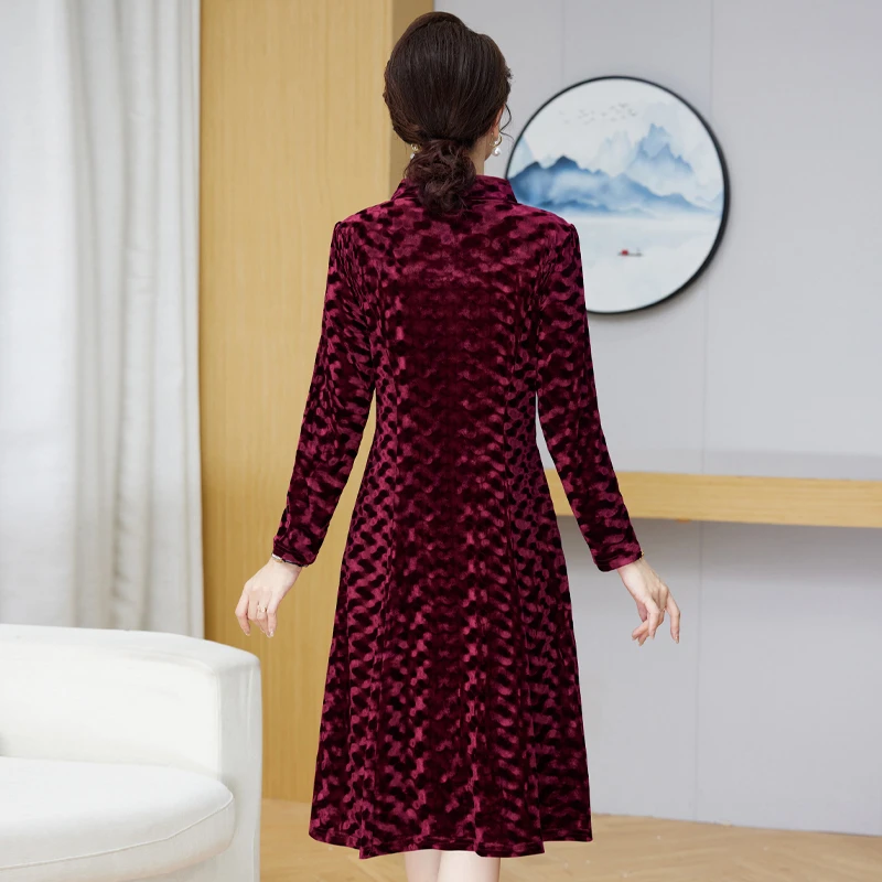 Gold Velvet Autumn Dress Long Sleeved Women's Clothing Soft Fabric 2024 New Fashion Plus Size Dress Outdoor Comfort