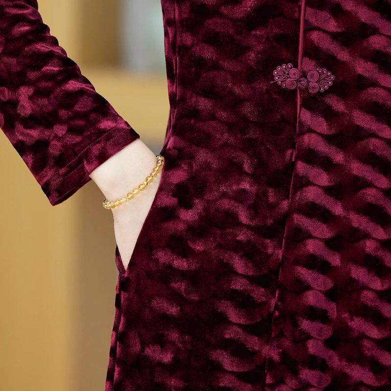 Gold Velvet Autumn Dress Long Sleeved Women's Clothing Soft Fabric 2024 New Fashion Plus Size Dress Outdoor Comfort