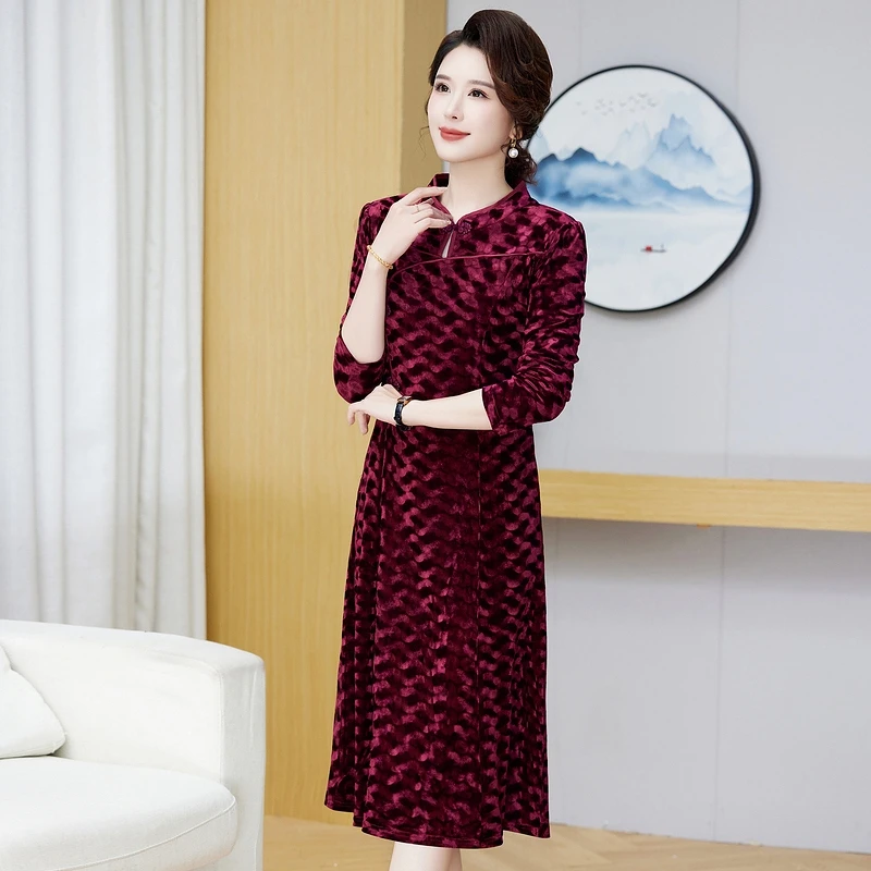 Gold Velvet Autumn Dress Long Sleeved Women's Clothing Soft Fabric 2024 New Fashion Plus Size Dress Outdoor Comfort