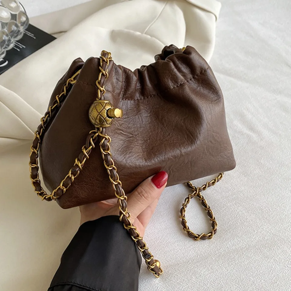 Women's chain shoulder bag PU leather crossbody bag handbag all casual pleated vagabonds bag women's fashion purse