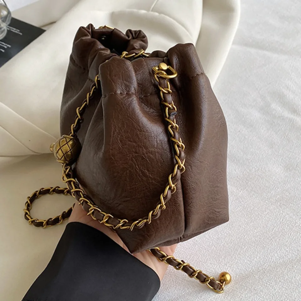 Women's chain shoulder bag PU leather crossbody bag handbag all casual pleated vagabonds bag women's fashion purse