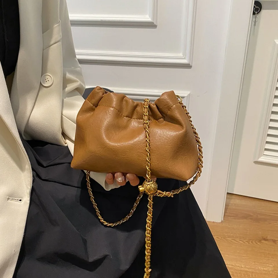 Women's chain shoulder bag PU leather crossbody bag handbag all casual pleated vagabonds bag women's fashion purse