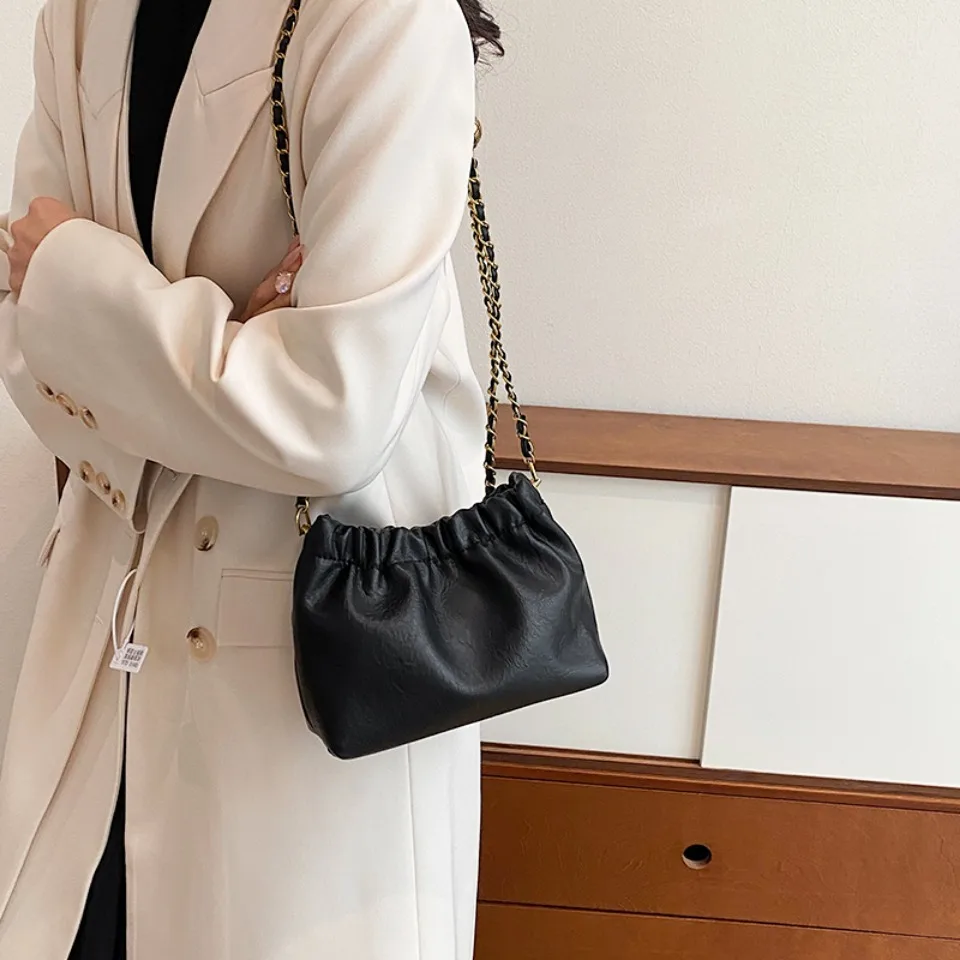 Women's chain shoulder bag PU leather crossbody bag handbag all casual pleated vagabonds bag women's fashion purse