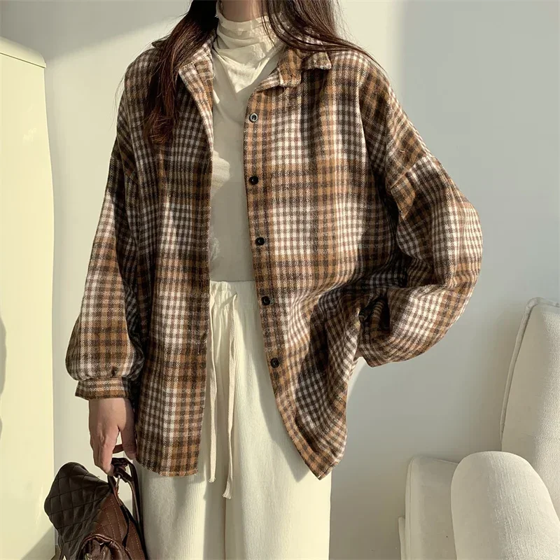 Flannel Plaid Shirt Women Long Sleeve Collared Button Down Oversized Check Blouse Shacket Female Street Style Casual Outfit