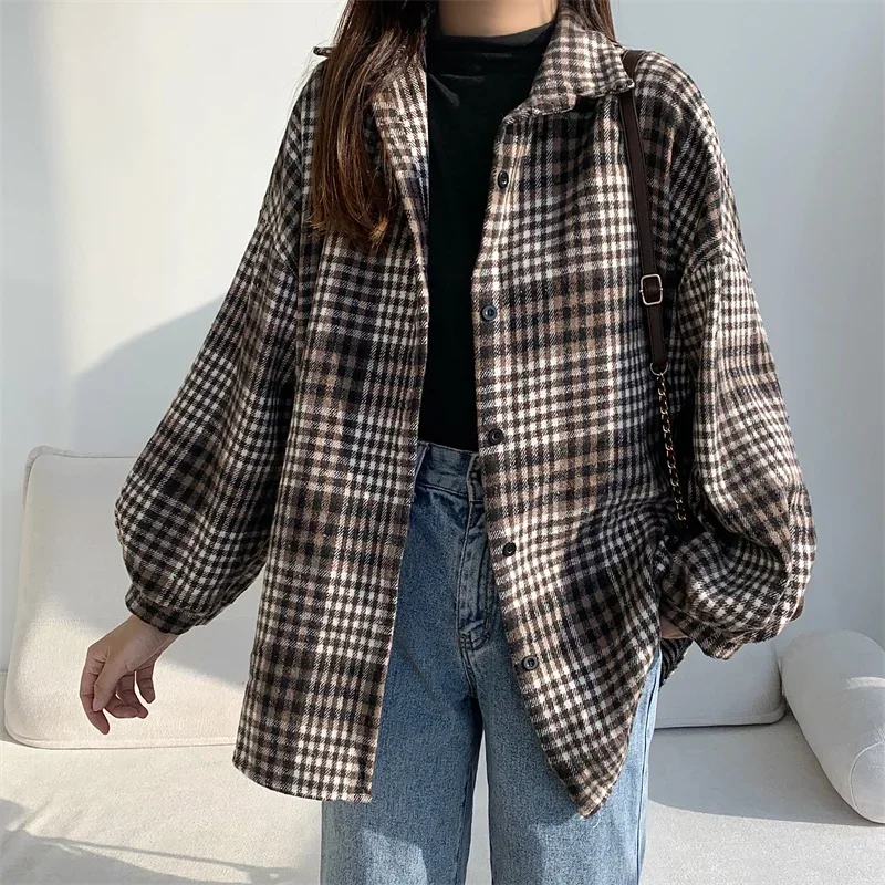 Flannel Plaid Shirt Women Long Sleeve Collared Button Down Oversized Check Blouse Shacket Female Street Style Casual Outfit
