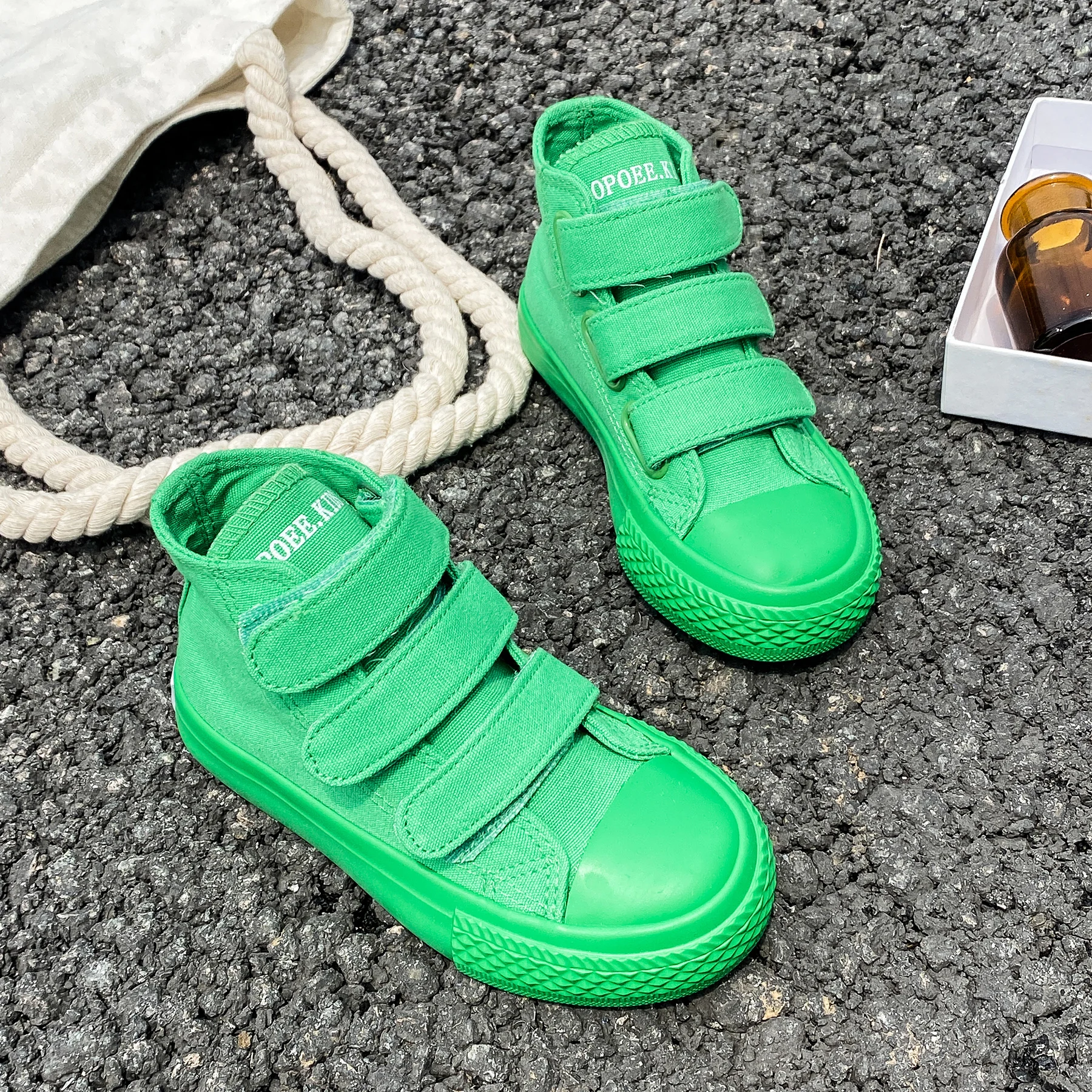 5015 Fashionable Solid Color Children's Canvas Shoes, Boys' and Girls' Board Shoes, Trendy Children's Shoes, Mid Top