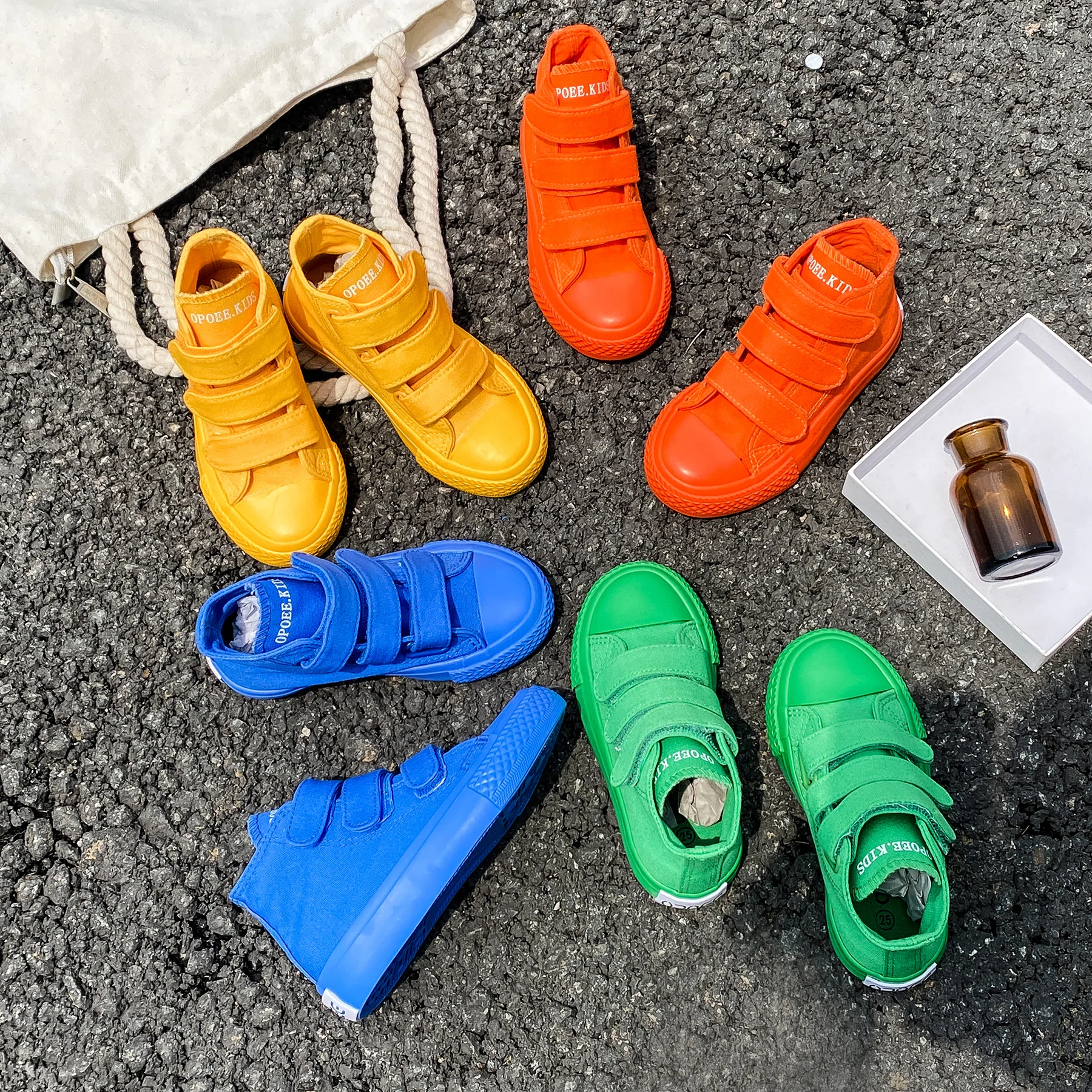 5015 Fashionable Solid Color Children's Canvas Shoes, Boys' and Girls' Board Shoes, Trendy Children's Shoes, Mid Top