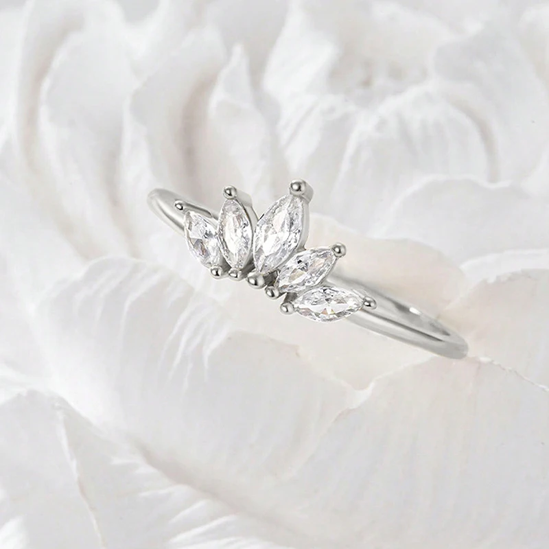 925 Sterling Silver Shiny Zircon crown Rings for Women Wedding Engagement Fashion Elegant Gold Color new in Fine Jewelry
