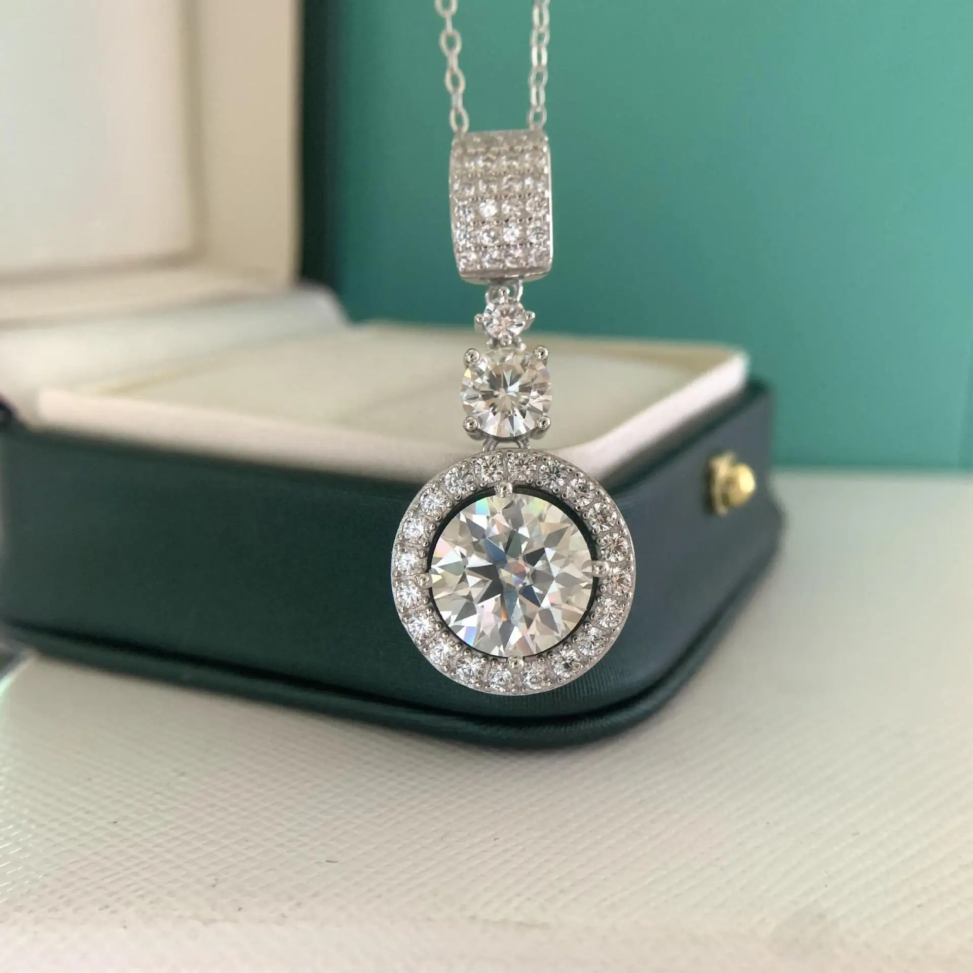 5ct Moissanite Diamond Pendant Necklace with Certificate Blue Green Pink Color Round Shape D Color VVS Moissanite Jewelry Gift